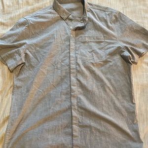 Button up shortsleeved lululemon XXL